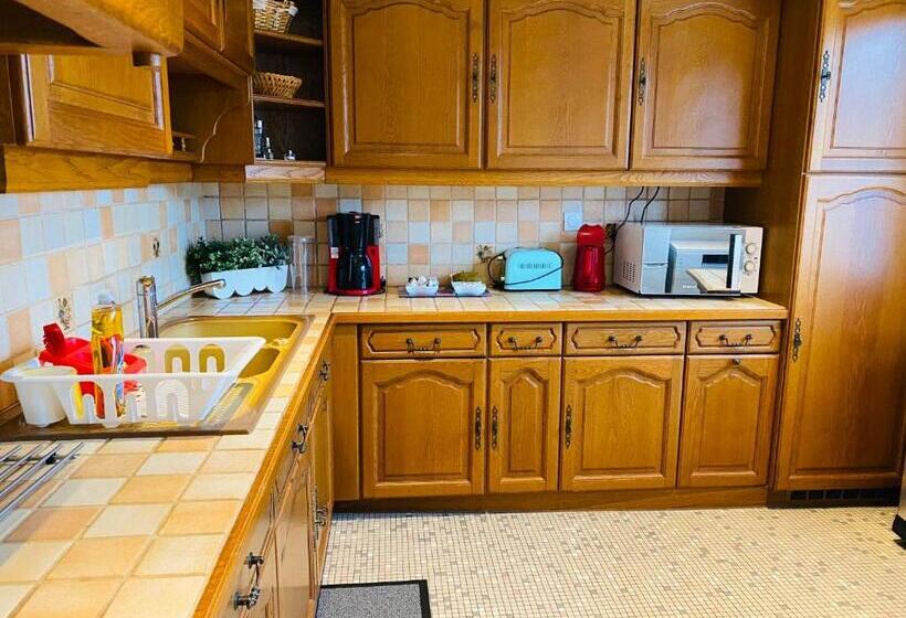 Дом 1 Спальня, Contact Hôtel   Motel Les Bleuets