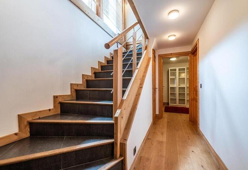 5 Bedroom Apartment, Eden Hotel, Apartments And Chalet Chamonix Les Praz