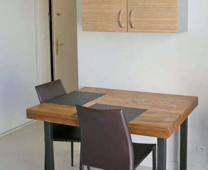 스탠다드 스튜디오, Appart Hôtel Le Liberté Vannes Centre Ville