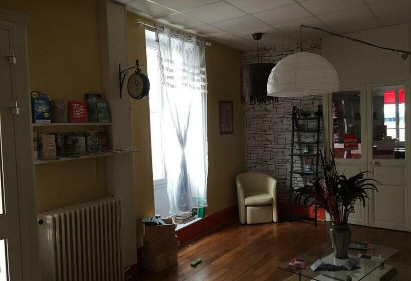 חדר סטנדרט, Ariane