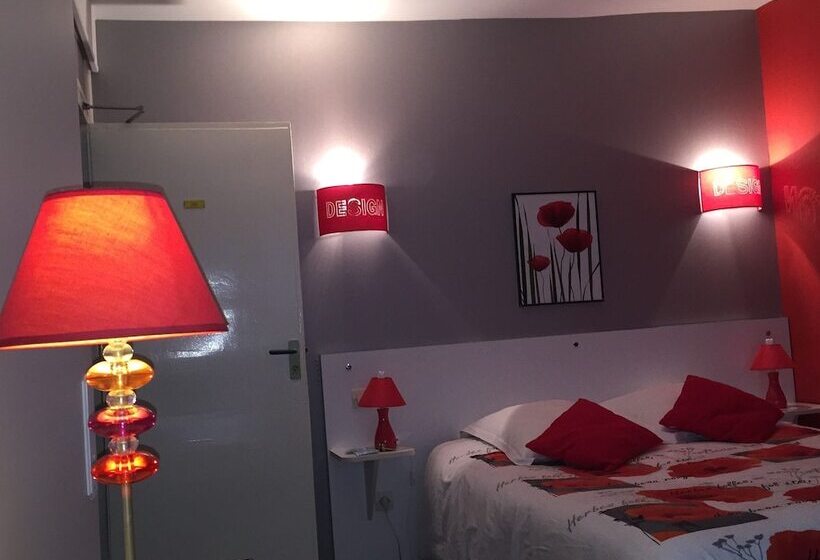 חדר סטנדרט לשלושה, Ariane