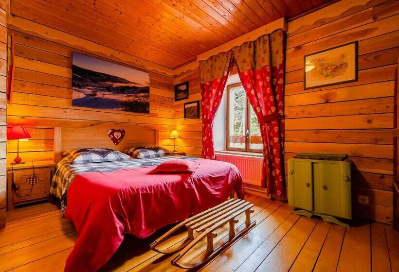 غرفة قياسية رباعية, Auberge De Liezey