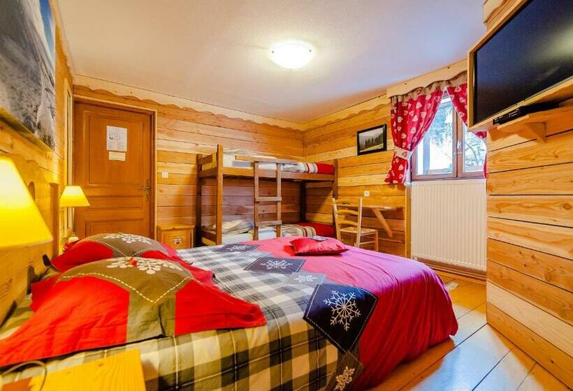 غرفة قياسية رباعية, Auberge De Liezey