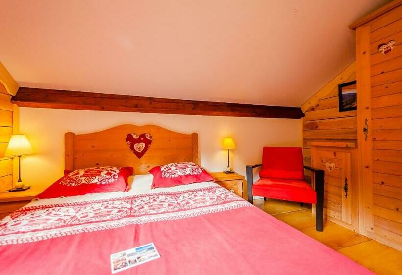 غرفة قياسية رباعية, Auberge De Liezey