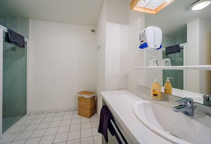 غرفة قياسية, Auberge De Liezey