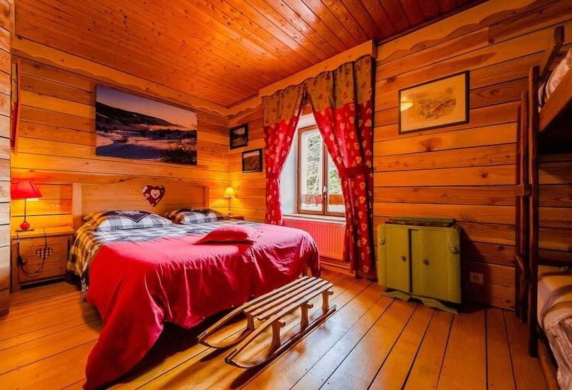 غرفة قياسية رباعية, Auberge De Liezey