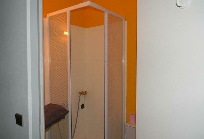 חדר סטנדרט, Class Hôtel