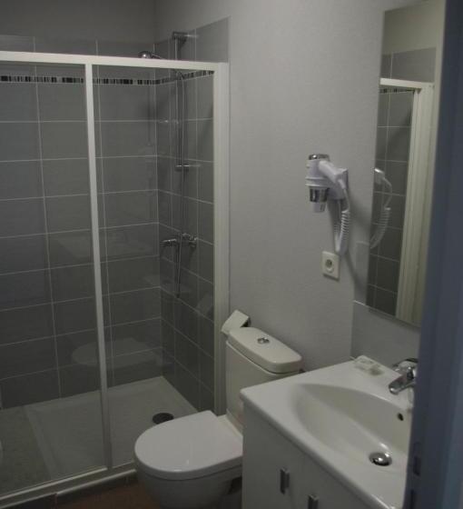 スーペリアトリプルルーム, De Bordeaux