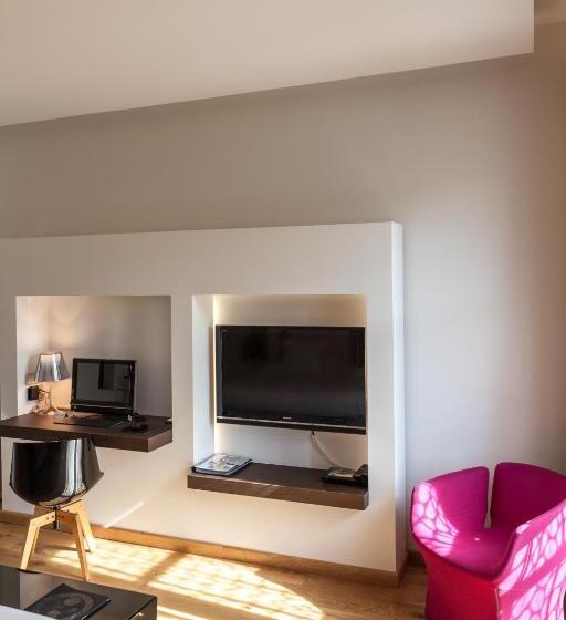 디럭스 룸, Domaine De Verchant & Spa   Relais & Châteaux