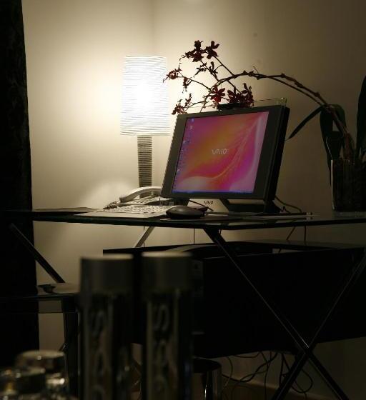 디럭스 룸, Domaine De Verchant & Spa   Relais & Châteaux