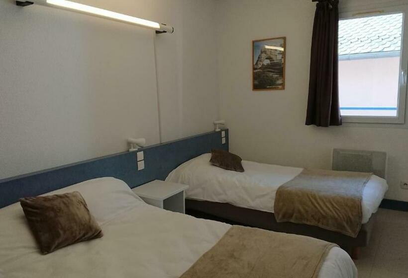 חדר קומפורט לשלושה, Du Rocher