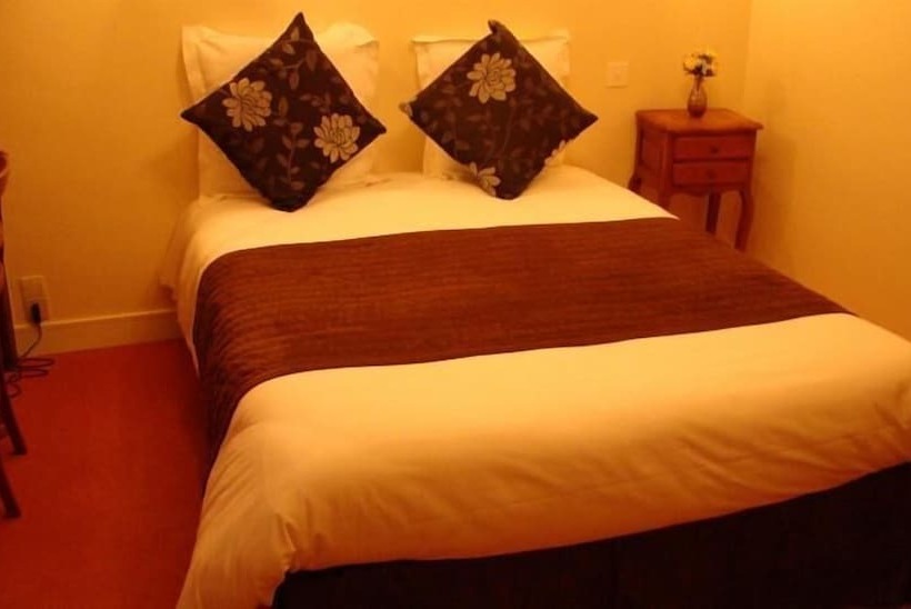 컴포트 룸, Du Tertre