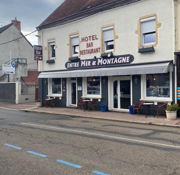 غرفة قياسية رباعية, Entre Mer Et Montagne