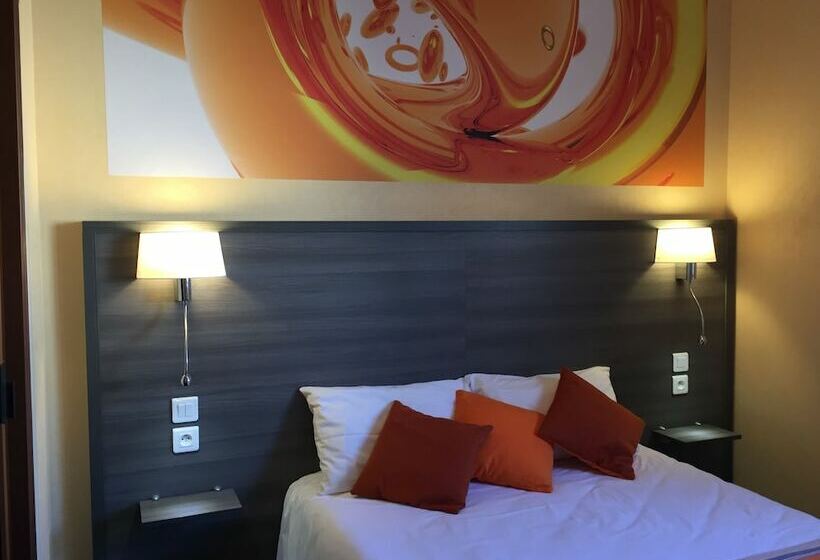 غرفة قياسية, Hôtel De L Avenue