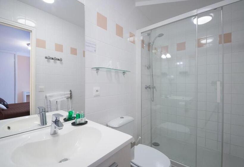 스탠다드 내측 룸, Hôtel De La Plage