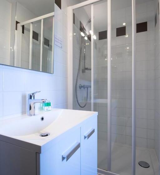 家庭间, Hôtel De La Plage