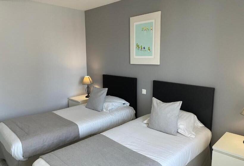 패밀리 룸, Hôtel De La Plage