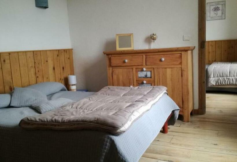 חדר משפחתי, Hôtel De Valdeblore