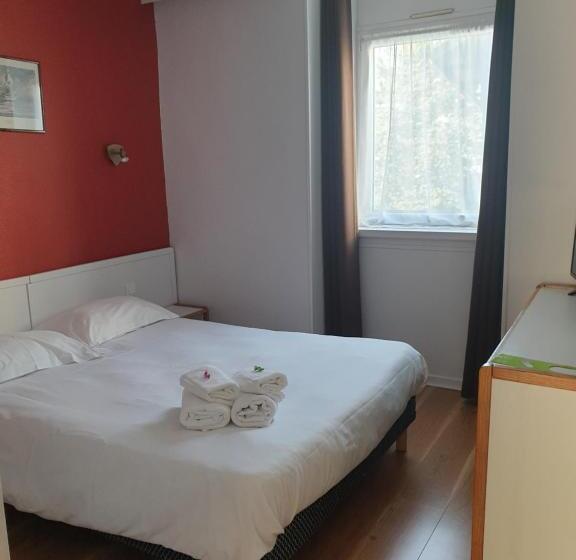 חדר סטנדרט לארבעה, Hôtel Hermance