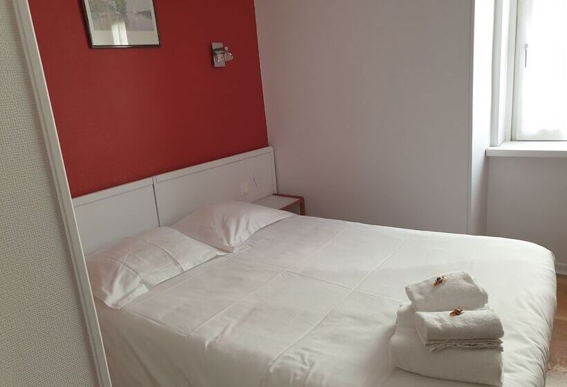 חדר משפחתי, Hôtel Hermance