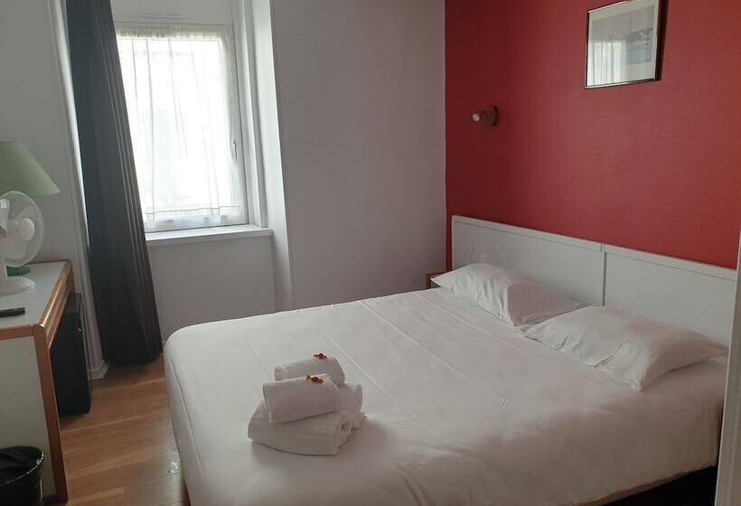 חדר משפחתי, Hôtel Hermance