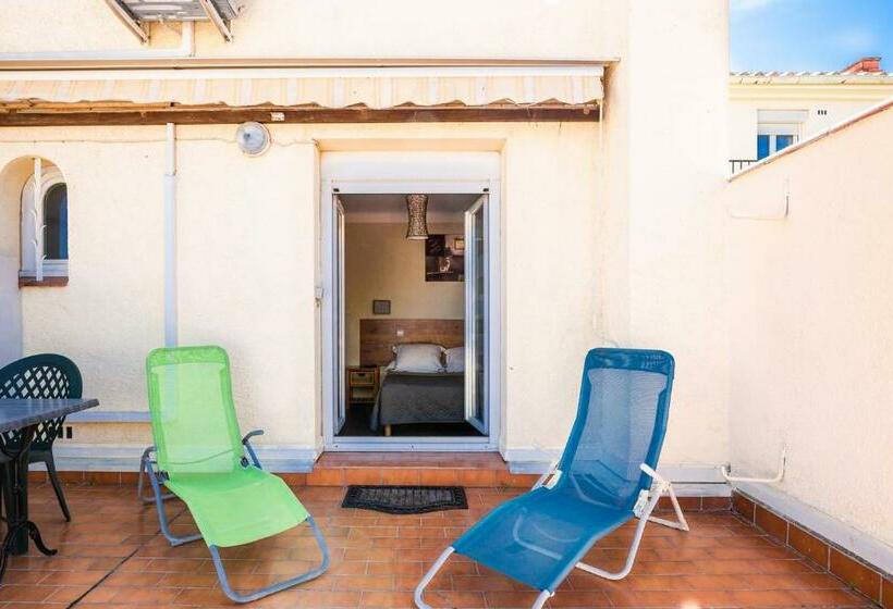 غرفة قياسية مزوَّدة بتراس, Hôtel Le Nid