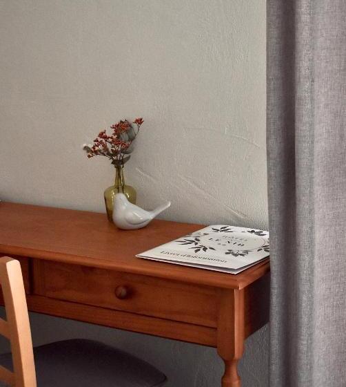 غرفة قياسية مزوَّدة بتراس, Hôtel Le Nid