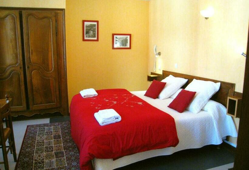 חדר סטנדרט, Hôtel Les Templiers