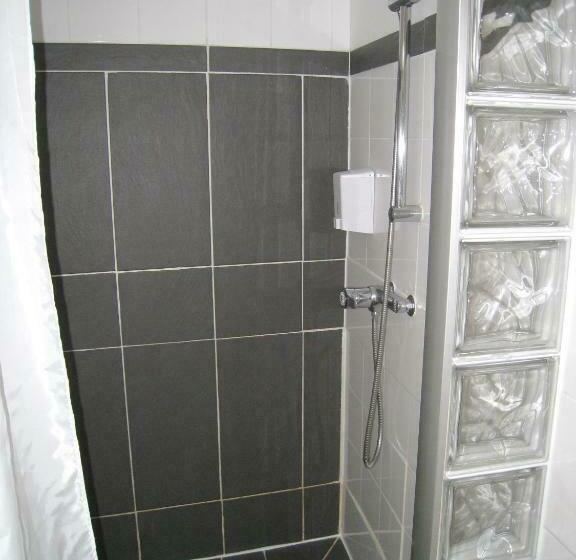 חדר סטנדרט, Hôtel Les Templiers