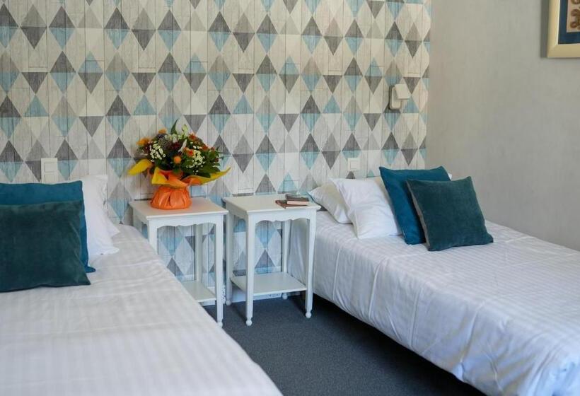 غرفة عائلية, Hôtel Picardia