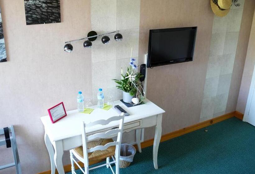 Семейный Номер, Hôtel Picardia
