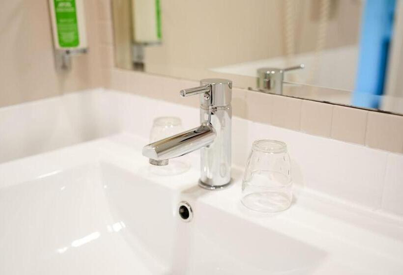 غرفة عائلية, Hôtel Picardia