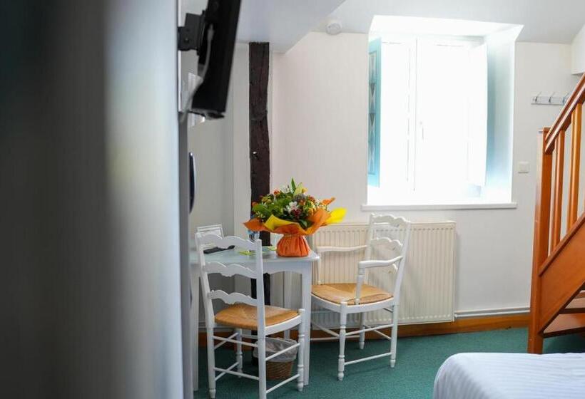 חדר משפחתי, Hôtel Picardia