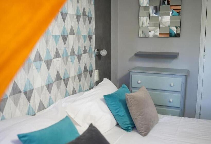 غرفة عائلية, Hôtel Picardia