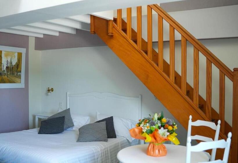 חדר משפחתי, Hôtel Picardia