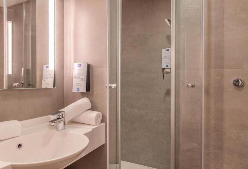 ファミリールーム, Kyriad Montpellier Ouest St Jean De Védas   A709