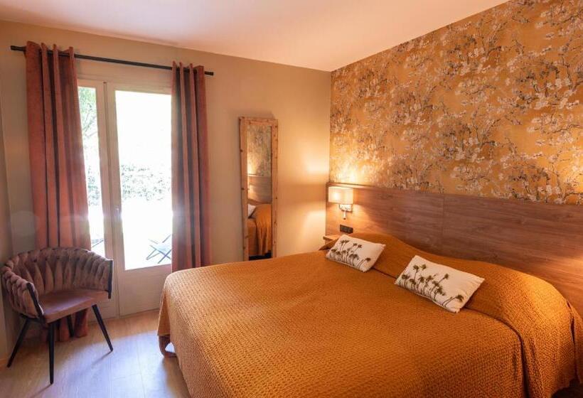 חדר סטנדרט לשלושה, L Amandiere