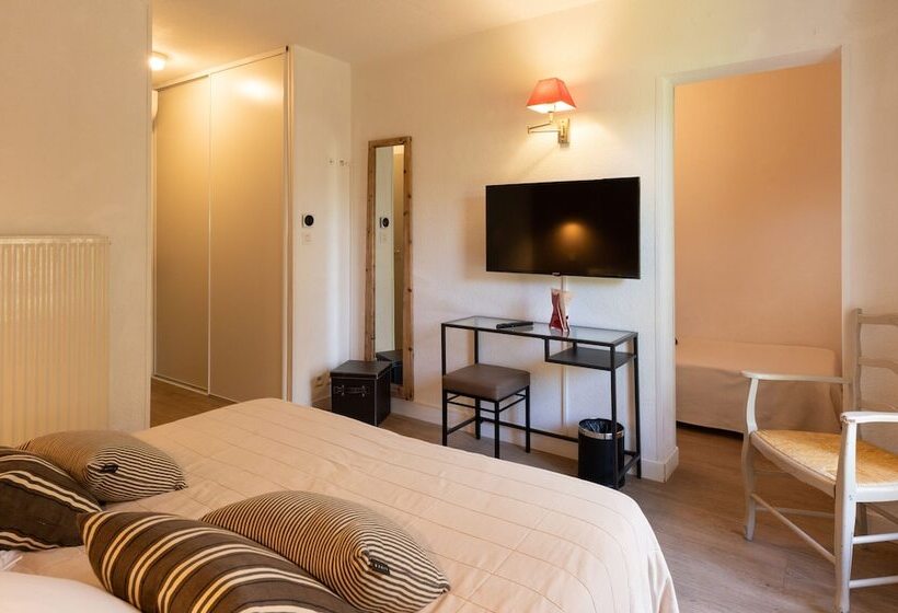 חדר סטנדרט לשלושה, L Amandiere