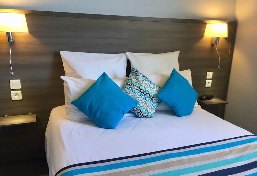 غرفة قياسية, Hôtel De L Avenue