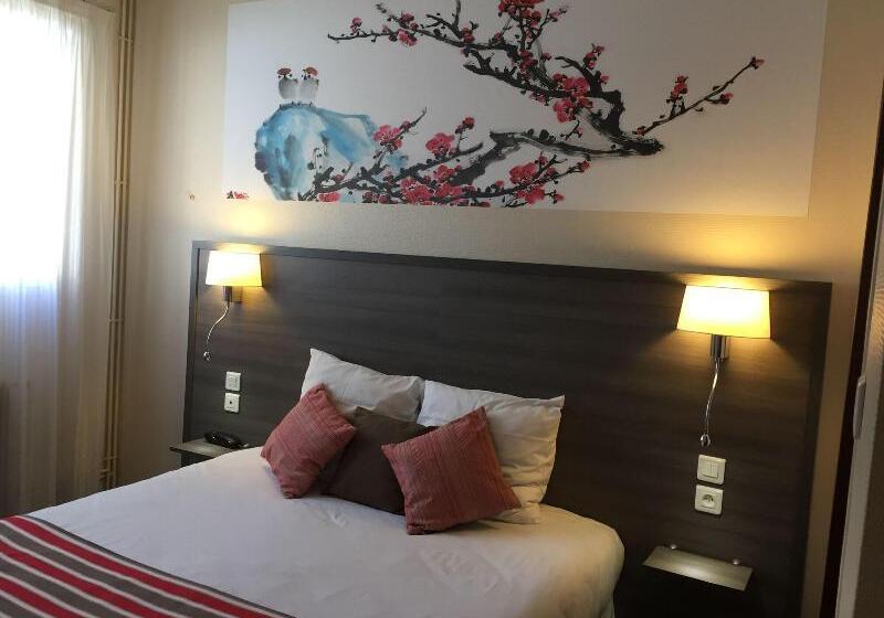 غرفة قياسية, Hôtel De L Avenue