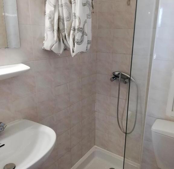Номер Стандарт Трехместный, L'Auberge d'Eygliers