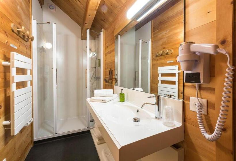 חדר סטנדרט לשלושה, Le Chalet D'en Hô