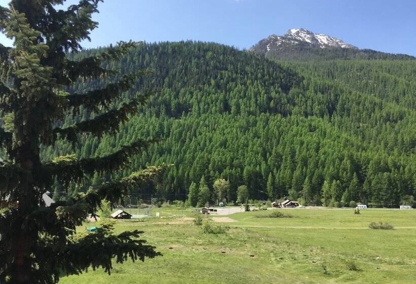 Номер Стандарт, Le Chalet D'en Hô