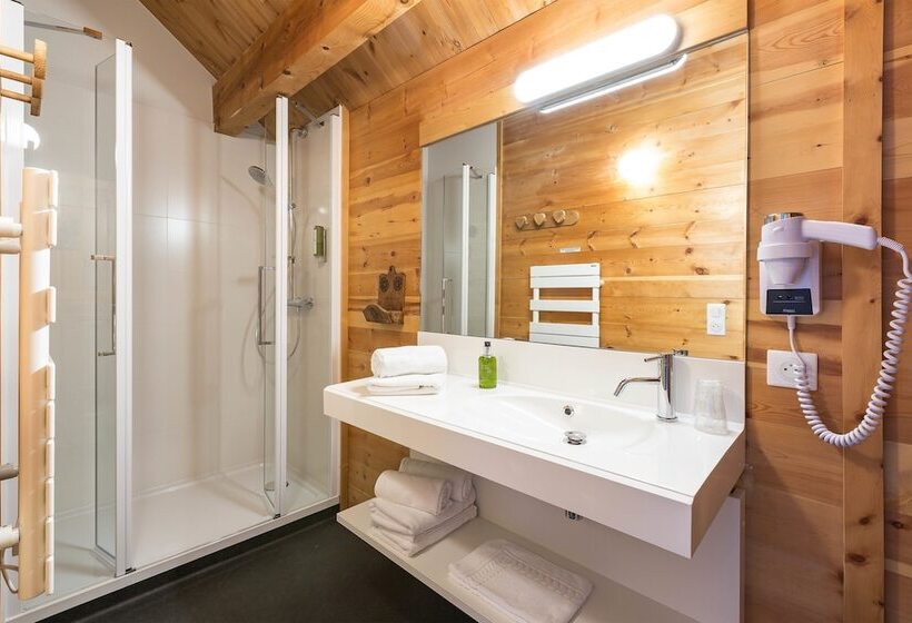 חדר סטנדרט לשלושה, Le Chalet D'en Hô