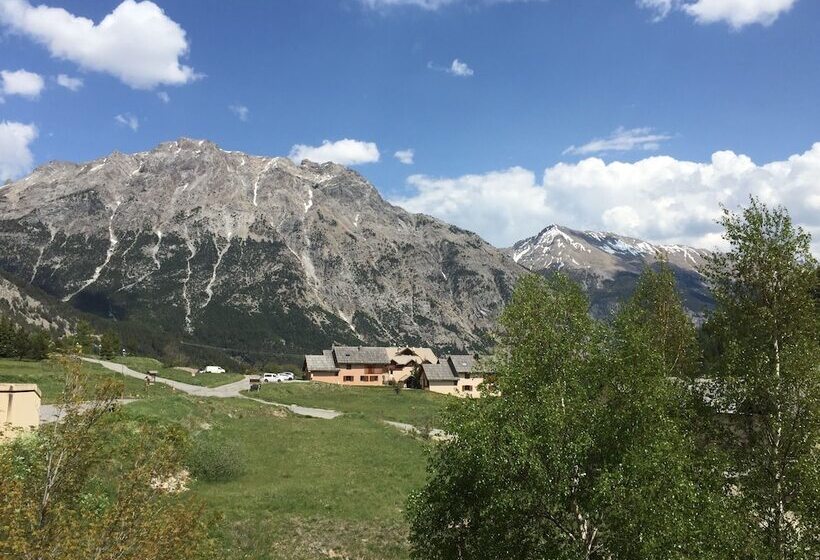 Номер Стандарт Трехместный, Le Chalet D'en Hô