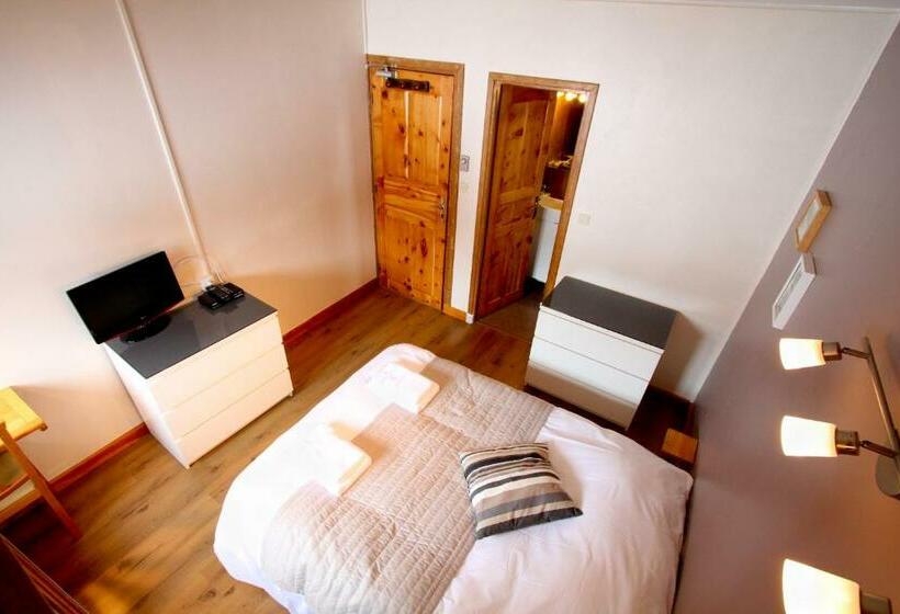 Семейный Номер, Le Chal Heureux