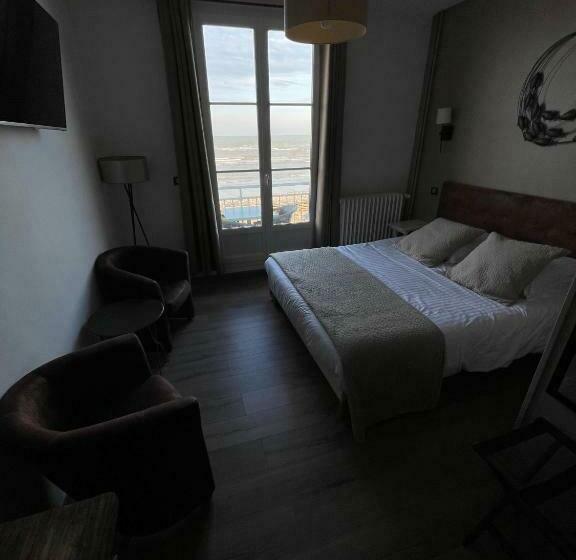 스탠다드 발코니 룸, Les Fregates