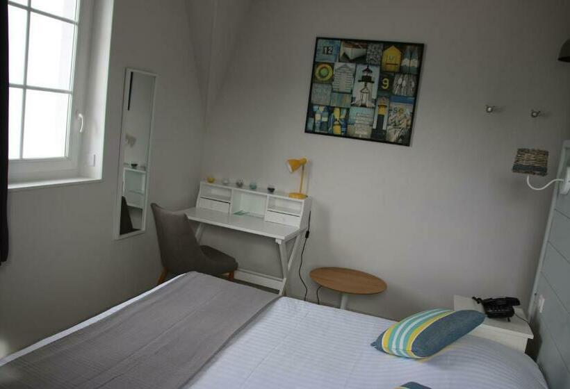 스탠다드 룸 바다 전망, Les Fregates