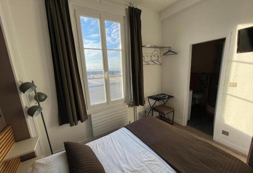 스탠다드 룸 측면 바다 전망, Les Fregates