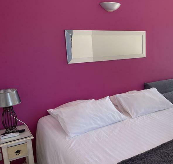 Трехместный Номер Superior, Les Loges Du Luberon